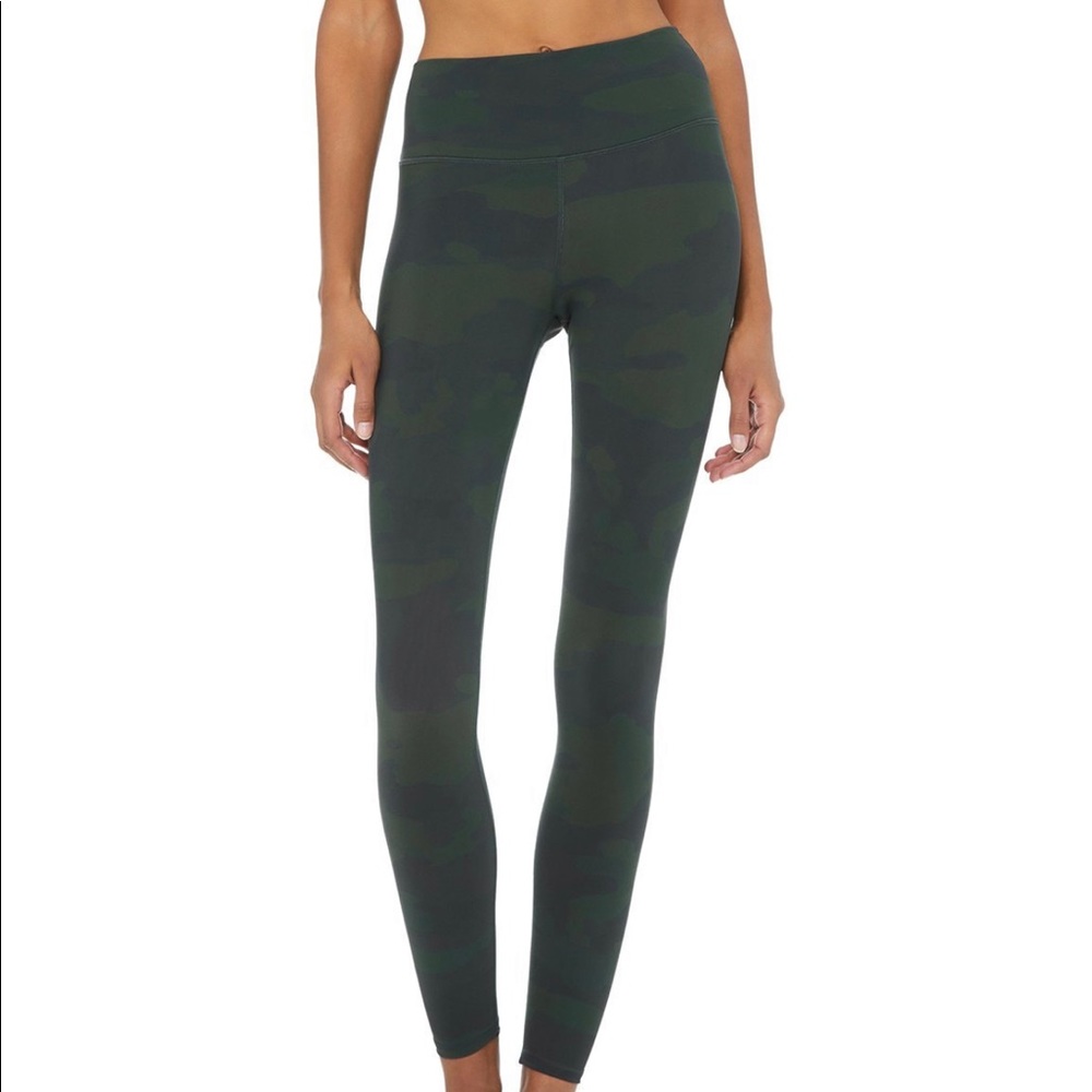 ALO YOGA CAMO LEGGINGS